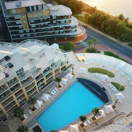 Base Holidays - Ettalong Beach Premium Apartments エクステリア 写真