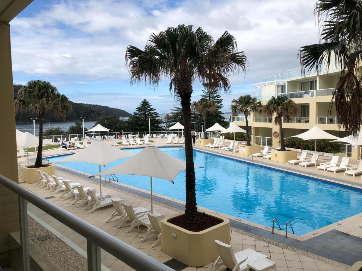 Base Holidays - Ettalong Beach Premium Apartments エクステリア 写真