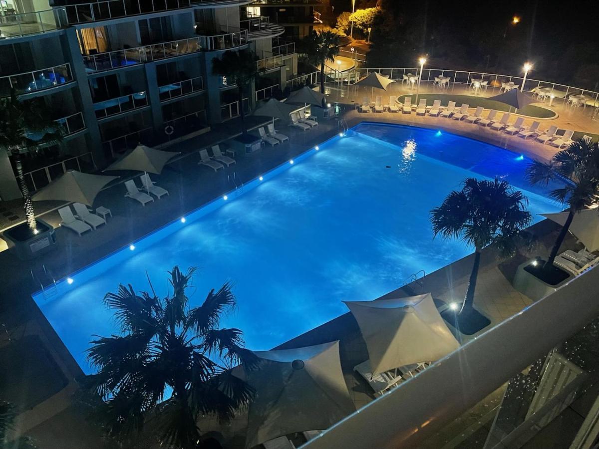 Base Holidays - Ettalong Beach Premium Apartments エクステリア 写真