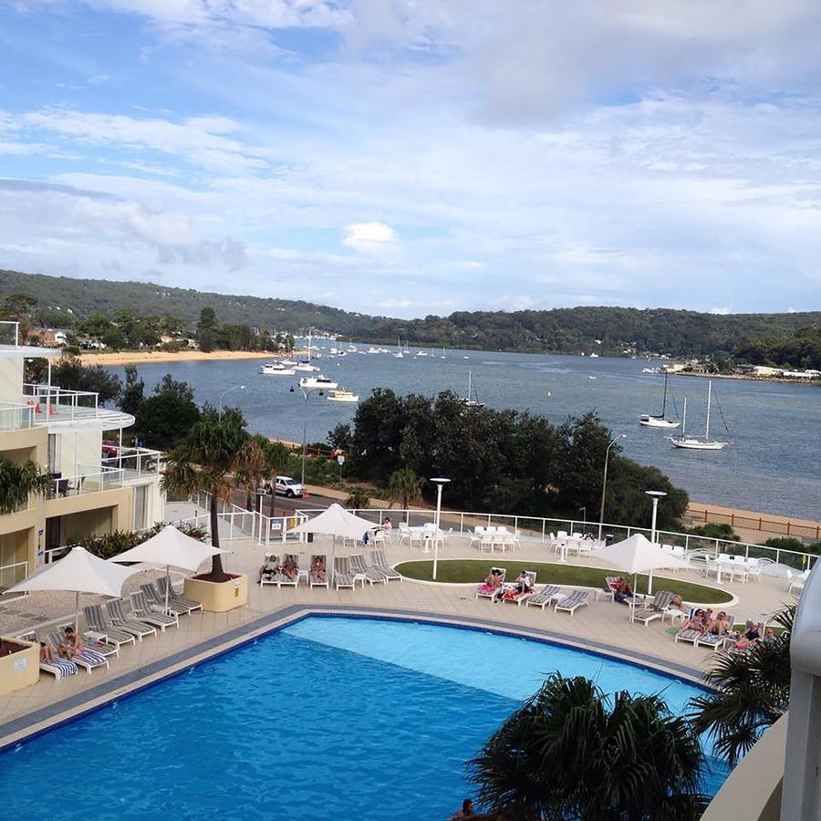 Base Holidays - Ettalong Beach Premium Apartments エクステリア 写真