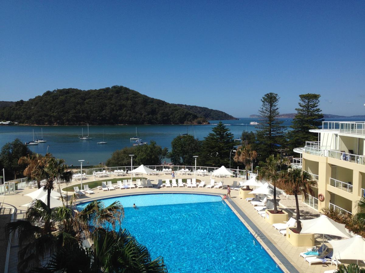Base Holidays - Ettalong Beach Premium Apartments エクステリア 写真